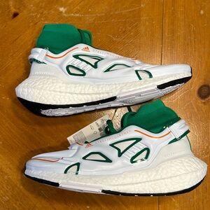 Women’s Adidas UltraBoost 22 Stella McCartney High Green White GX9866 NEW